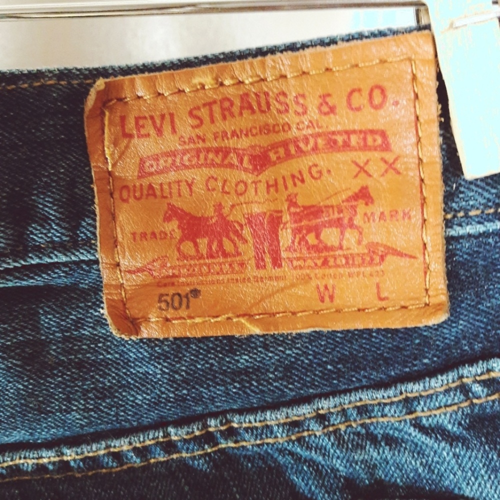 Levi's 501 Denim Jean Shorts Distressed Dark Wash